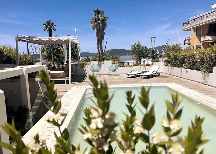 Bianco D'alghero - By The Sea Alguer