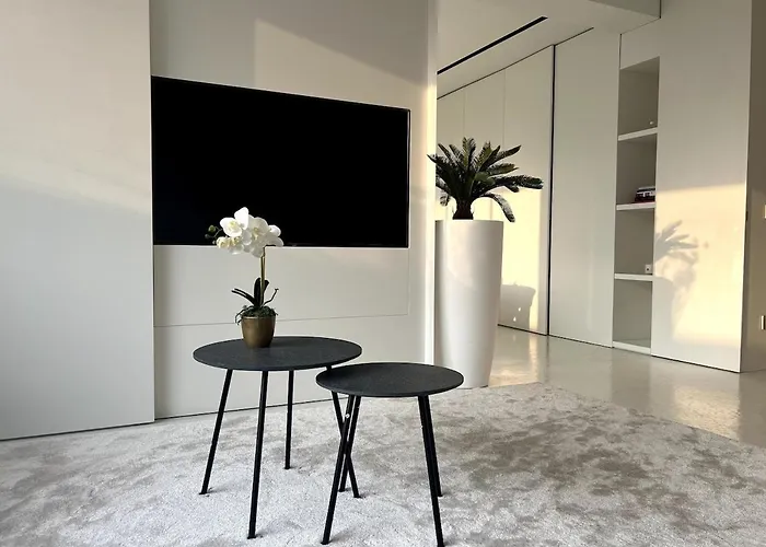 Bianco D'alghero - By The Sea